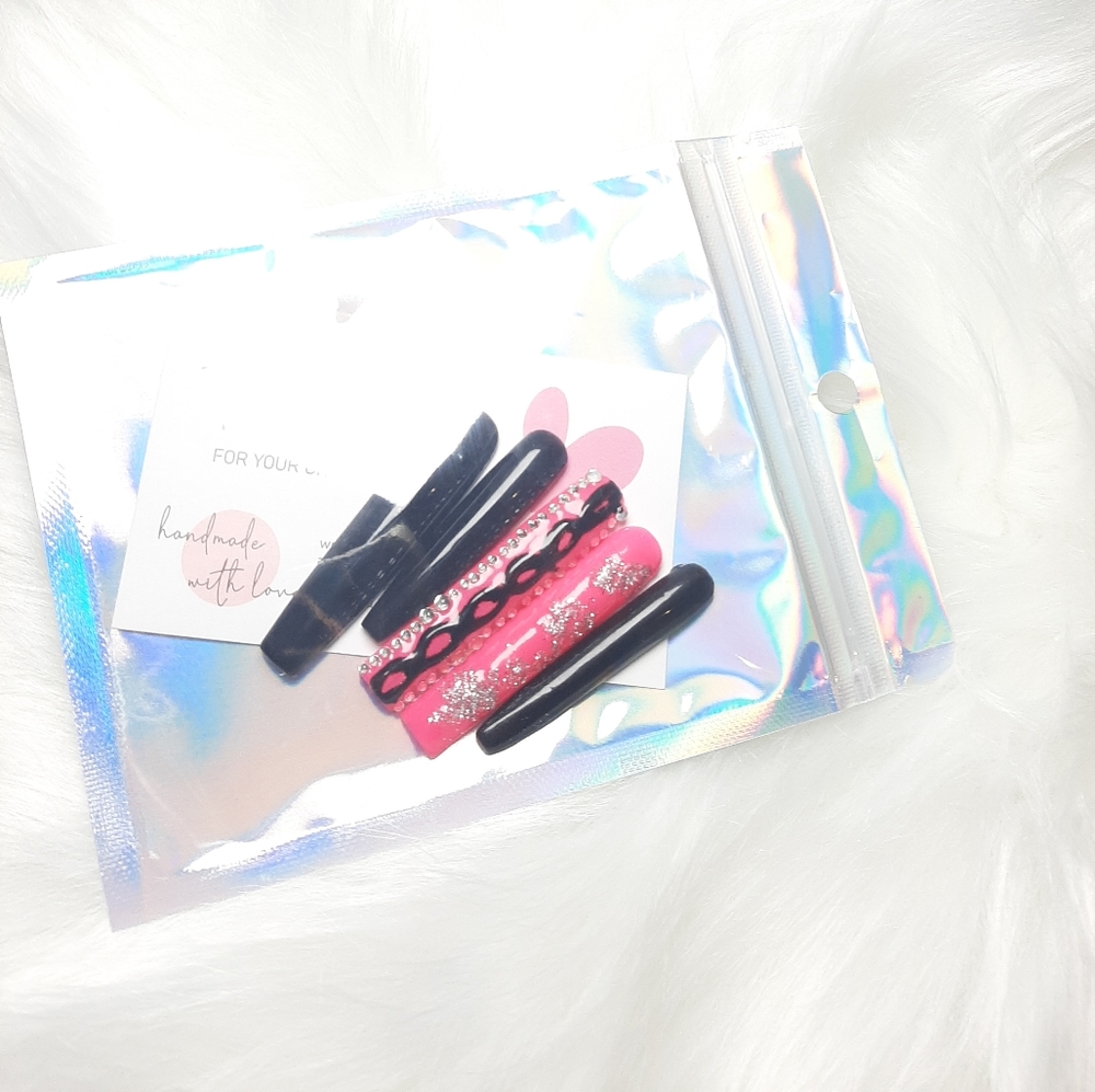 Press-ons gel polish nails